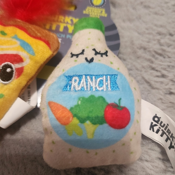 Quirky Kitty Rowdy Ranch Pizza Cat Toy - 2pk - Picture 4 of 6